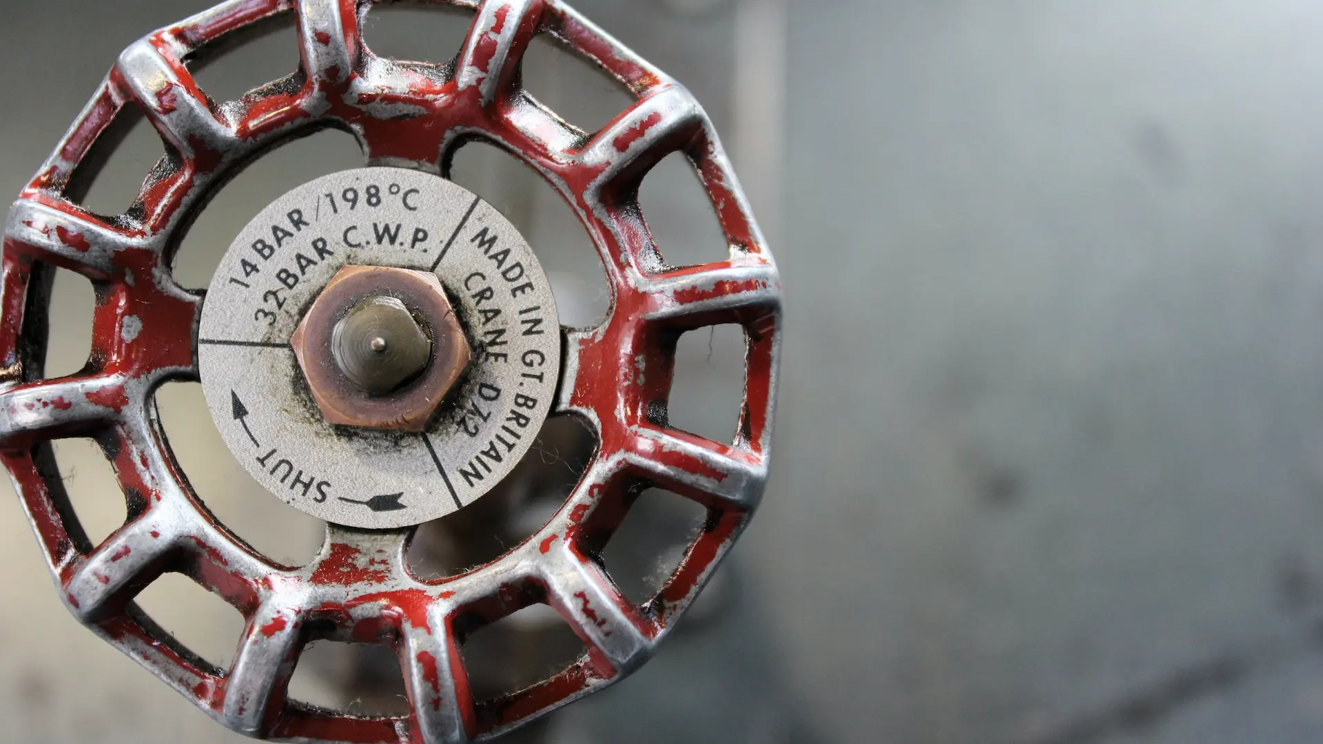 red and grey knob